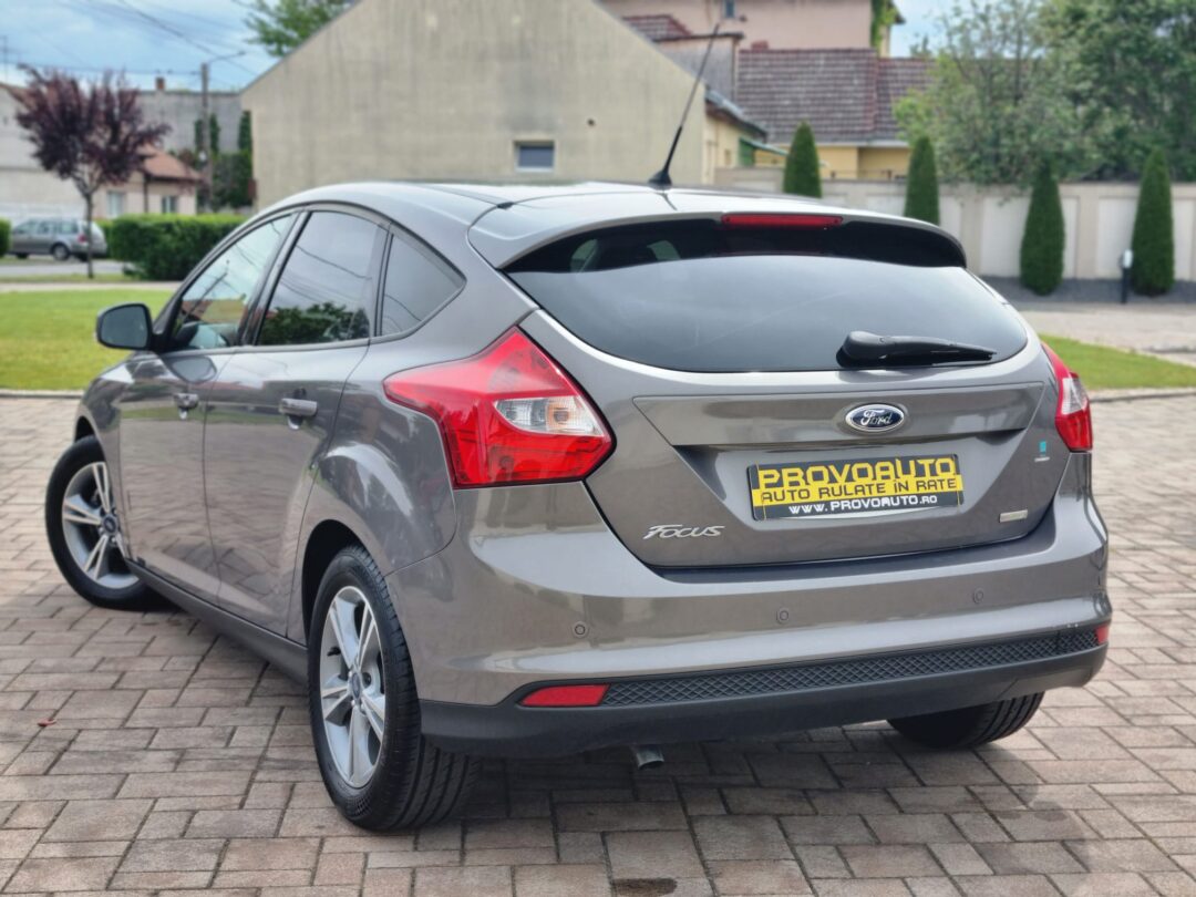 FORD FOCUS HATCHBACK 2015 Benzina | Navi | Climatronic | 148.000Km