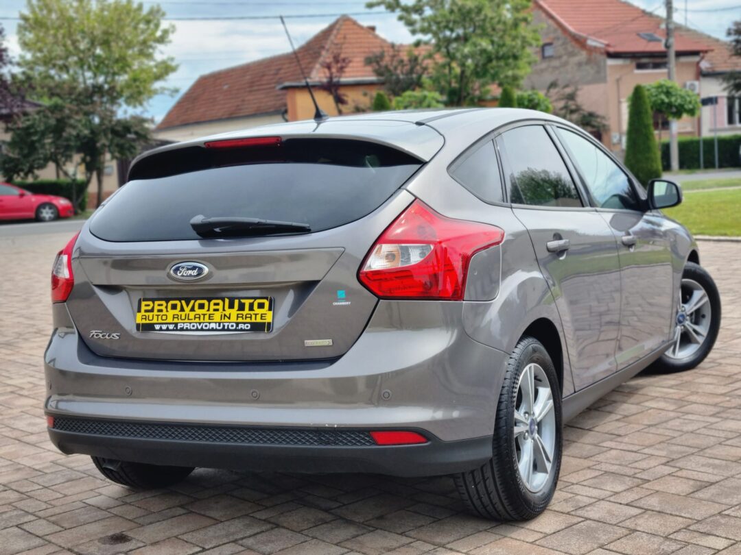 FORD FOCUS HATCHBACK 2015 Benzina | Navi | Climatronic | 148.000Km