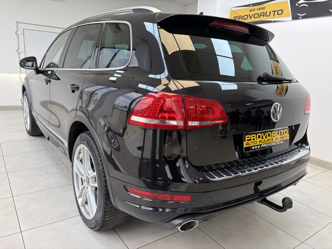 VOLKSWAGEN TOUAREG 4X4 SUV R-Line 2014-11 Diesel | Navi 3D | Faruri Led Xenon | 245.000Km