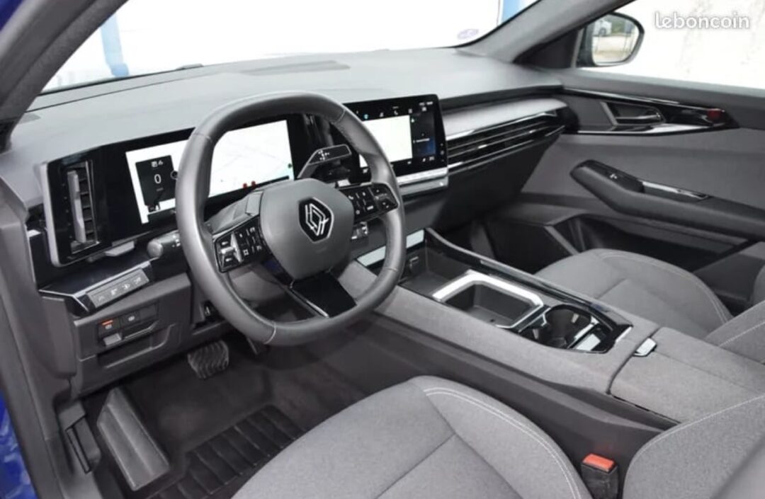 RENAULT AUSTRAL | 2023-12 | 1.33 | 159 | | Virtual | Navi | Led | Camera | 147.000Km