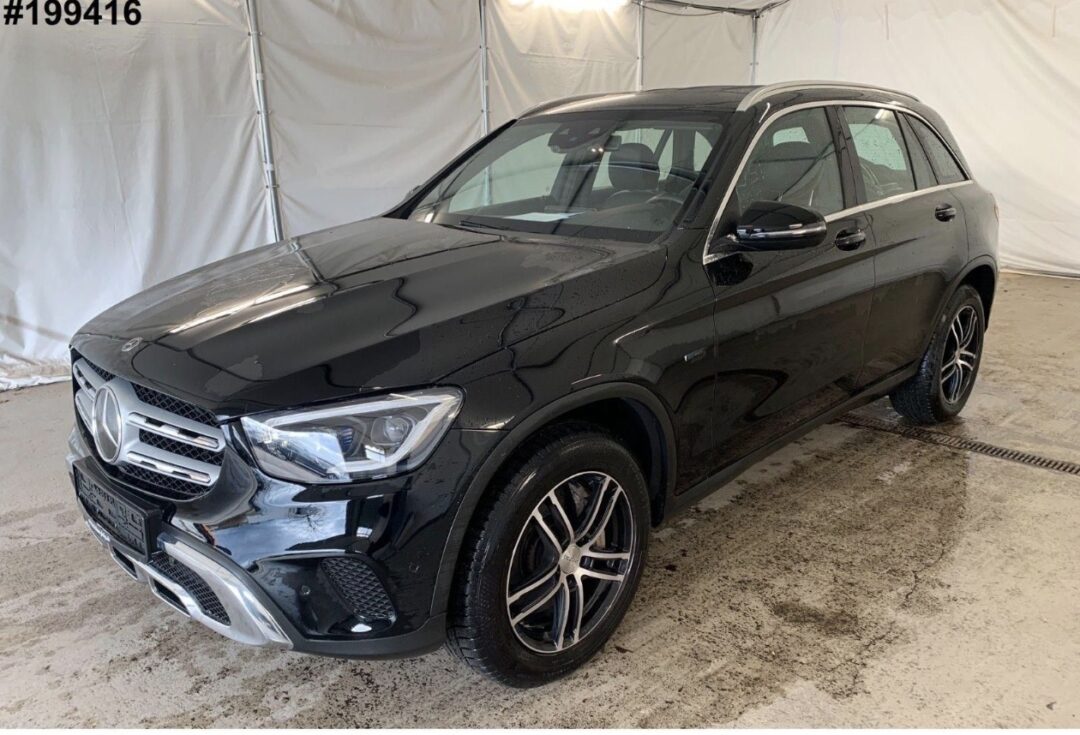 MERCEDES GLC 300e | 2021-09 | 2.0B-320 | Virtual | Navi | Led | Camera | 160.000 Km