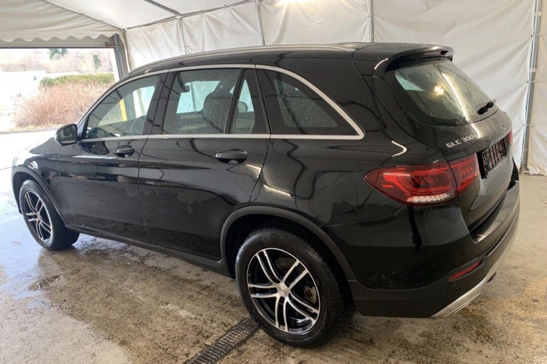 MERCEDES GLC 300e | 2021-09 | 2.0B-320 | Virtual | Navi | Led | Camera | 160.000 Km