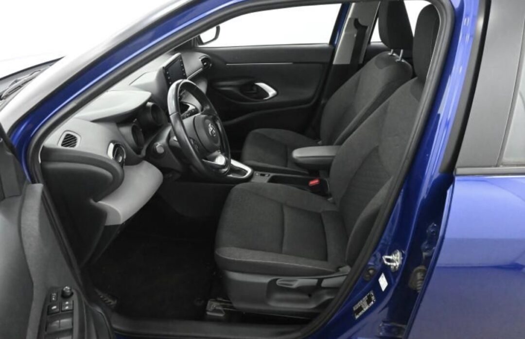 TOYOTA YARIS CROSS | 2022-04 | 1.5H-116| HYBRID | Navi | Led | Camera | 76.000Km |