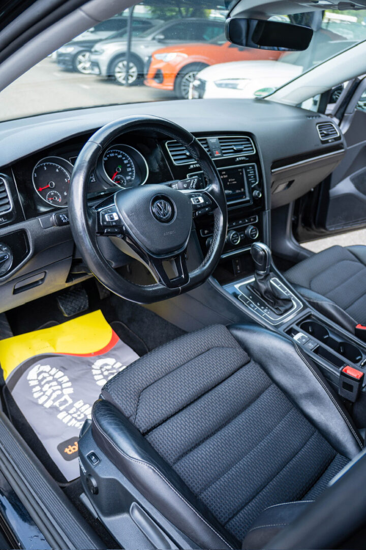 VOLKSWAGEN GOLF 7| 2017 | 2.0TDI | 150CP | Navi | Xenon/Led | DSG | 258.000 Km |