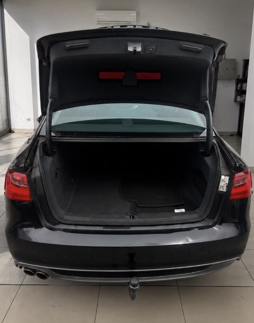 AUDI A6 SEDAN | 2014-10 | Ultra | Navi | Led | Camera | Xenon | S-Line | 209.000 Km