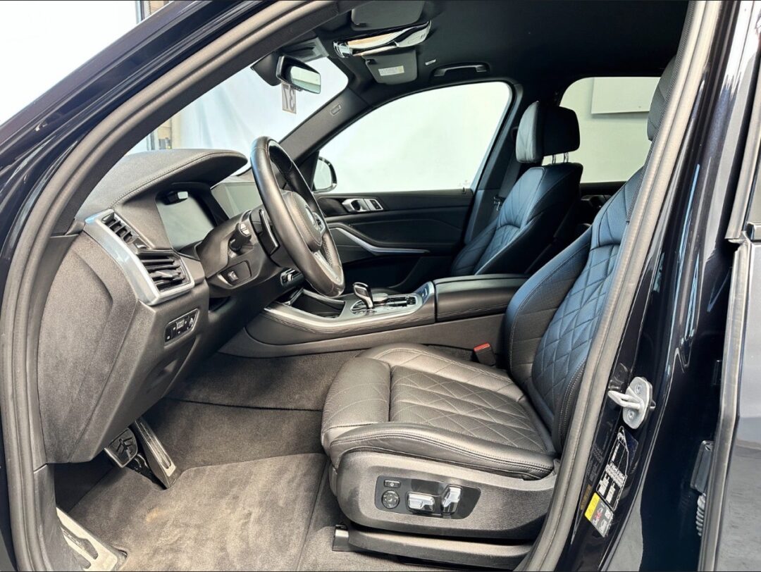 BMW X5 X-DRIVE M | 2023-01 | 3.0B | 286CP | Virtual | Navi | Lasser | Camera | 119.000 Km