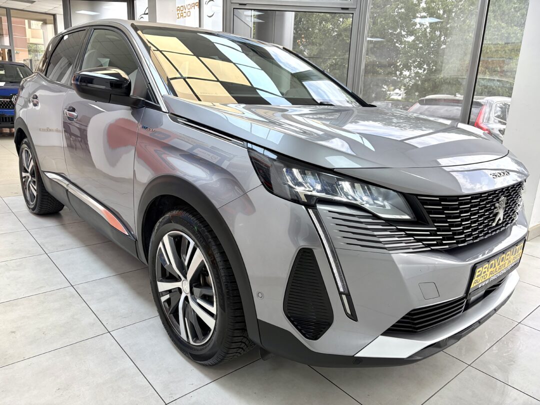PEUGEOT 3008 HYBRID-4 4X4 | 2022-03 | Virtual | Navi | Led | Camera | 58.000 Km