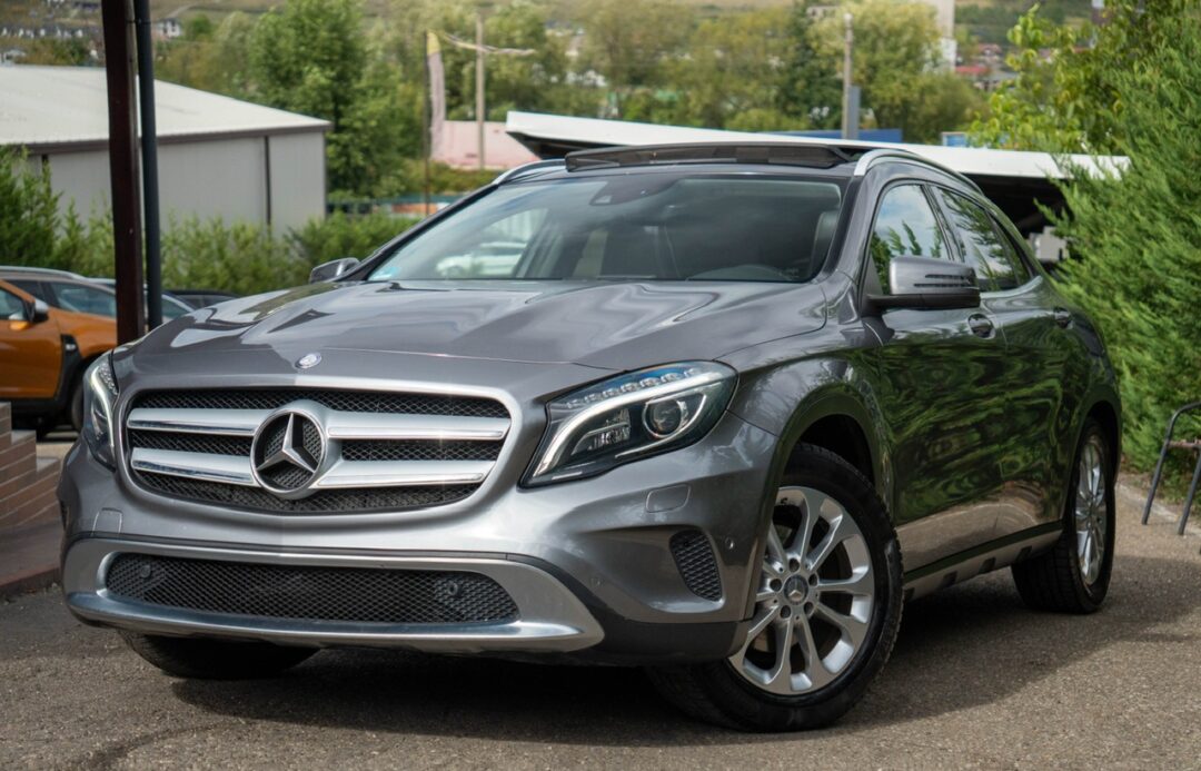 MERCEDES GLA 220CDI | 2014 | 4Matic | Gps | Navi | Led | Xenon | 211.000 Km MERCEDES GLA 220CDI | 2014 | 4Matic | Gps | Navi | Led | Xenon | 211.000 Km
