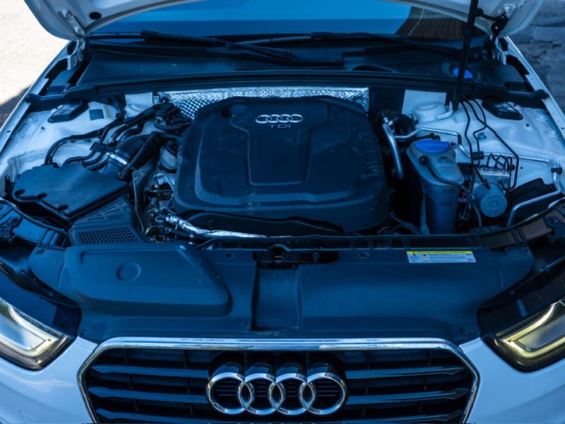 audi-a4-avant-s-line-2015-2-0tdi-150cp-navi-xenon-led-240-000-km