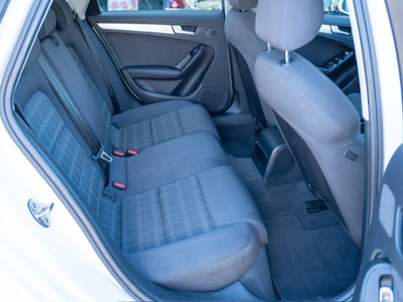 audi-a4-avant-s-line-2015-2-0tdi-150cp-navi-xenon-led-240-000-km