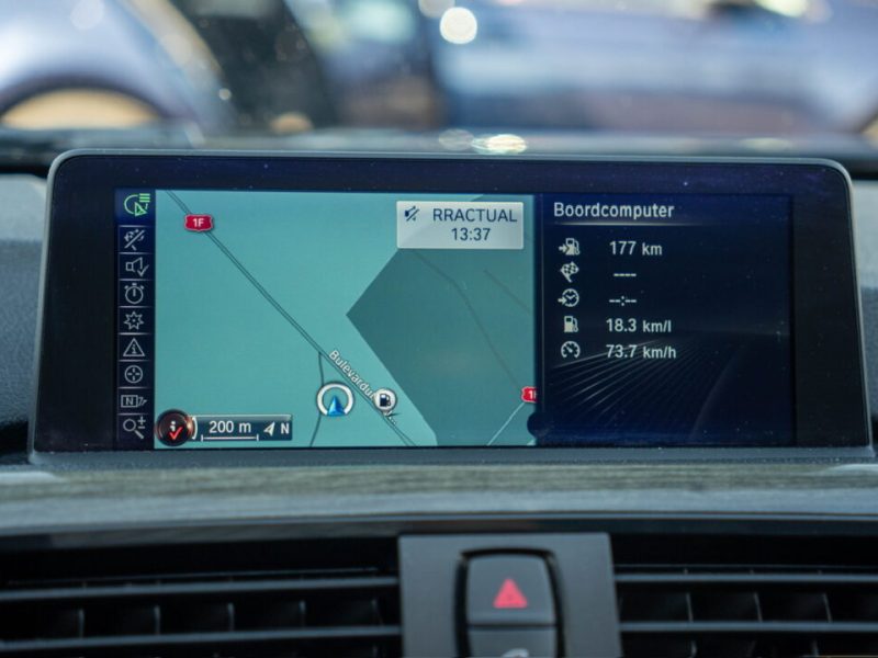 bmw-f30-2013-2-0-i-170-cp-trapa-navi-xenon-led-226-000-km