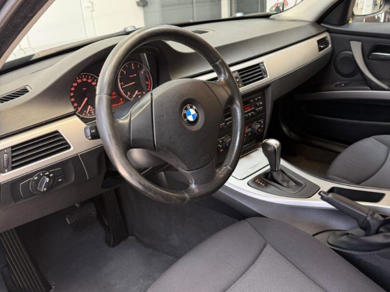 bmw-seria-320d-sedan-2005-04-clima-auto-bi-xenon-radio-cd