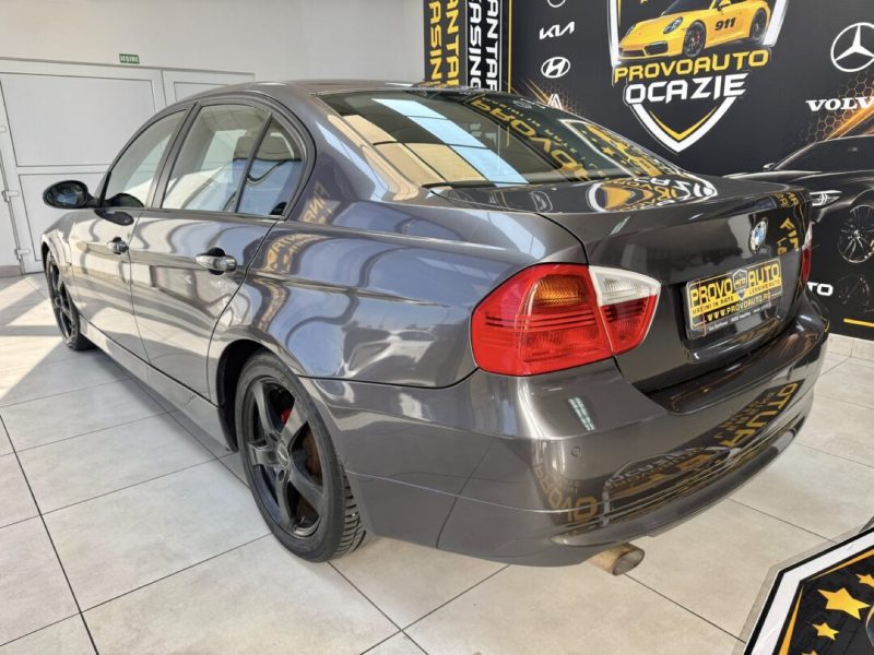 bmw-seria-320d-sedan-2005-04-clima-auto-bi-xenon-radio-cd