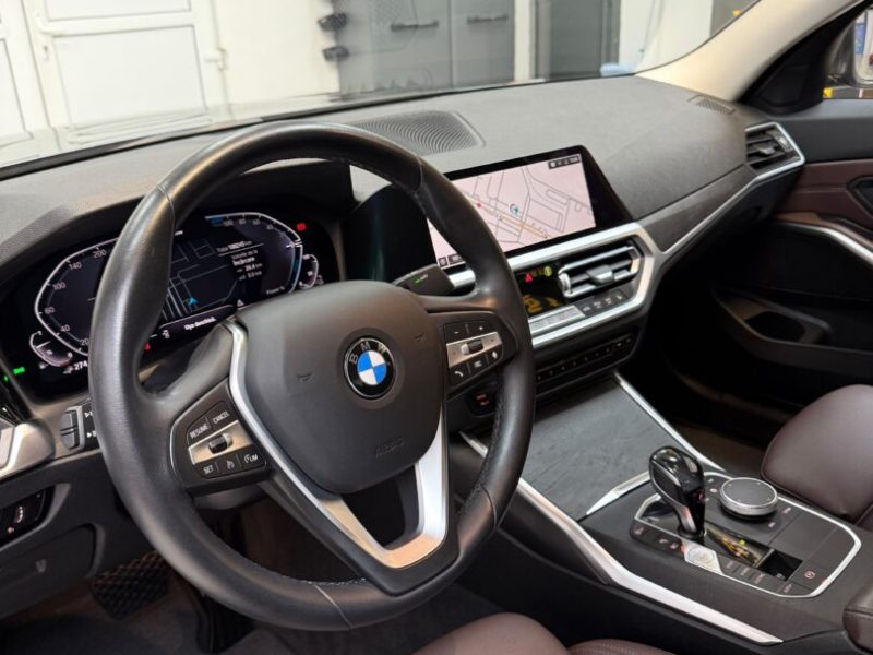 bmw-seria-330e-hybrid-2020-03-digital-gps-navi-led-camera