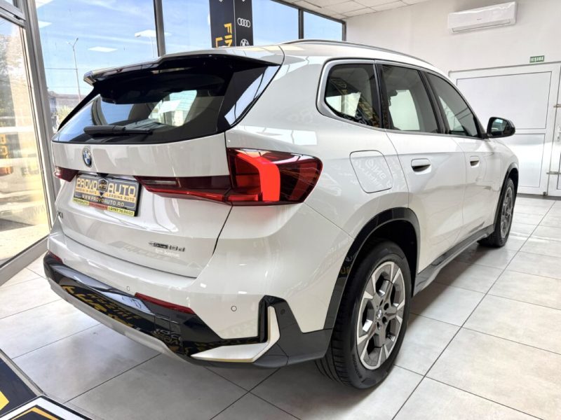 bmw-x1-s-drive-forward-4x2-2023-09-virtual-navi-led-camera