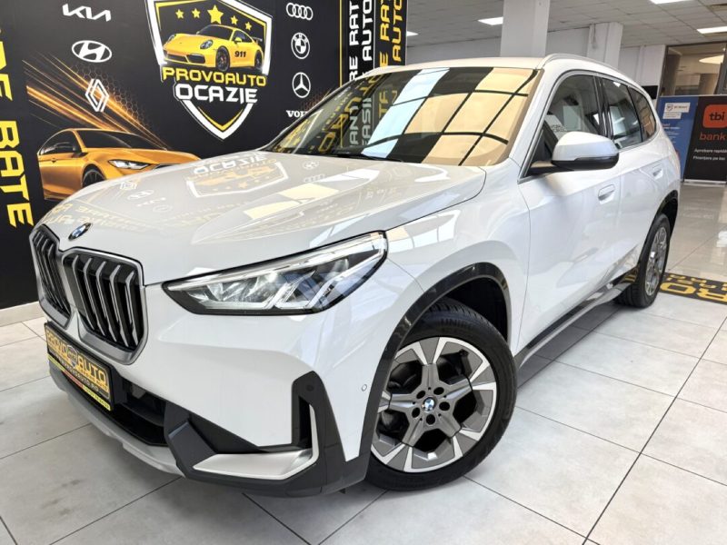 bmw-x1-s-drive-forward-4x2-2023-09-virtual-navi-led-camera