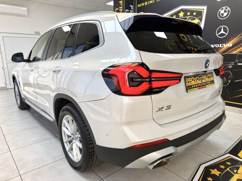 bmw-x3-30e-x-drive-phev-2022-03-digital-gps-navi-led-camera