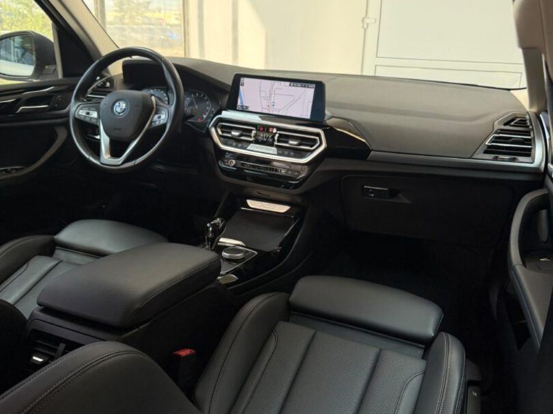 bmw-x3-30e-x-drive-phev-2022-03-digital-gps-navi-led-camera
