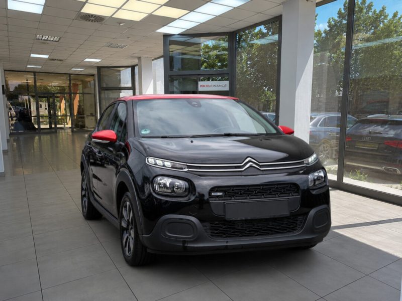 citroen-c3-pure-tech-2017-1-2b-68cp-mp3-led-ac-107-000-km