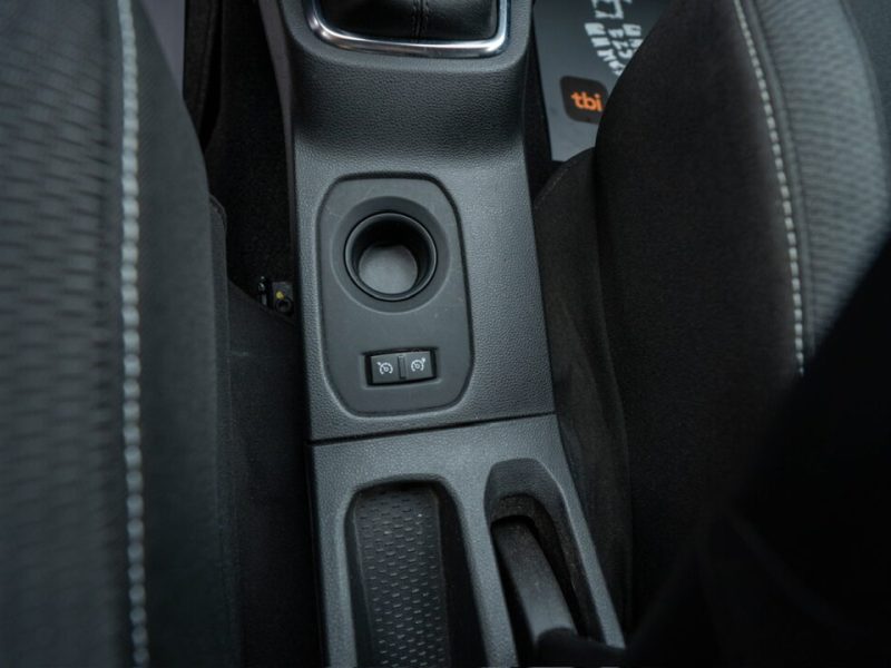 dacia-duster-2018-1-6b-116cp-led-daylight-mp3-player-106-000-km