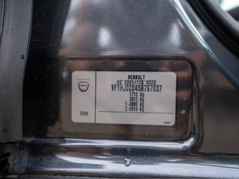 dacia-duster-2018-1-6b-116cp-led-daylight-mp3-player-106-000-km