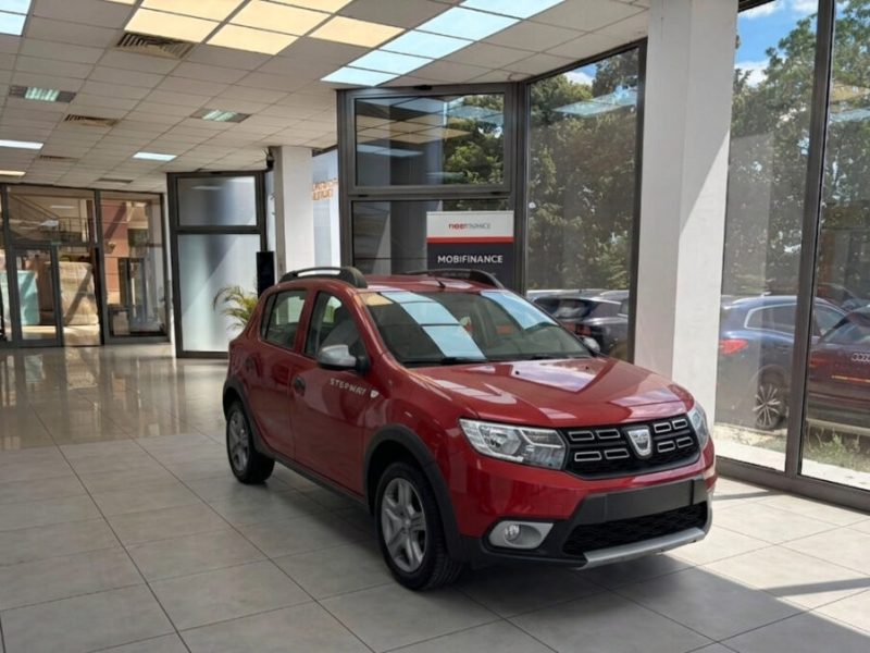 dacia-sandero-stepway-2018-0-9b-90cp-navi-172-000-km