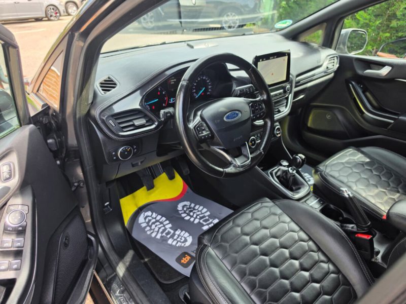 ford-fiesta-vignale-2019-1-0b-125cp-navi-led-130-000-km