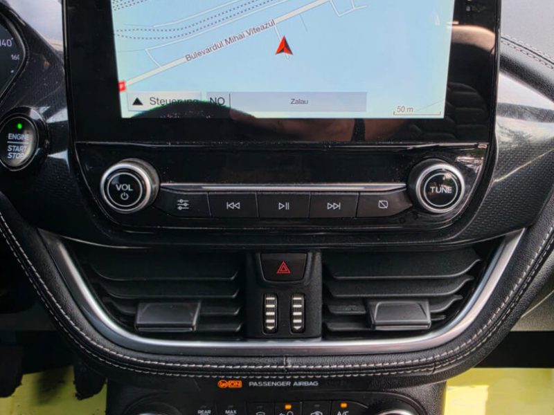 ford-fiesta-vignale-2019-1-0b-125cp-navi-led-130-000-km