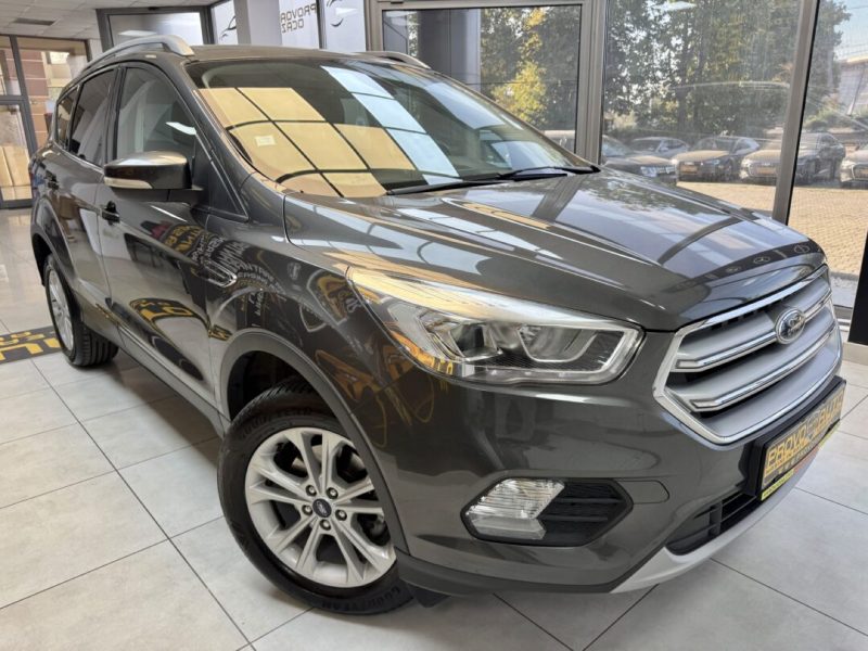 ford-kuga-titanium-2018-04-gps-navi-led-camera