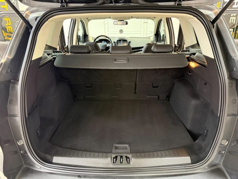 ford-kuga-titanium-2018-04-gps-navi-led-camera