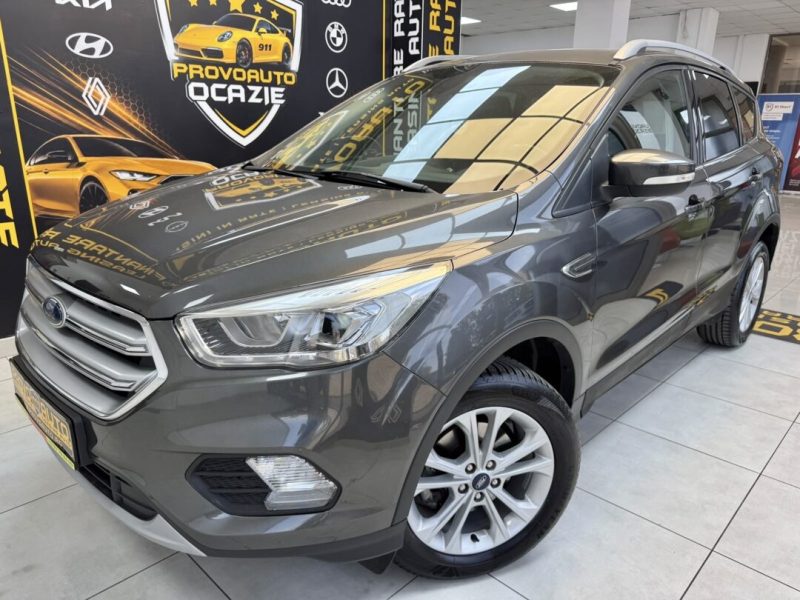 ford-kuga-titanium-2018-04-gps-navi-led-camera