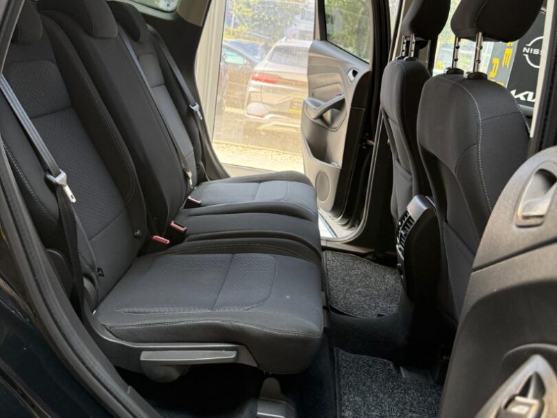 ford-kuga-titanium-2018-06-gps-navi-led-camera-144-000-km