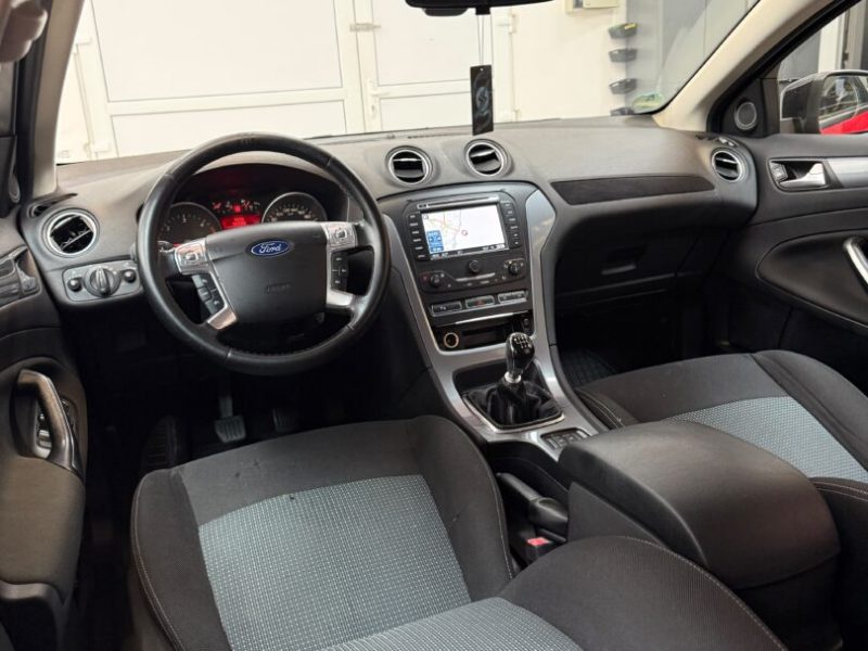 ford-mondeo-break-2013-12-gps-navi-clima-auto