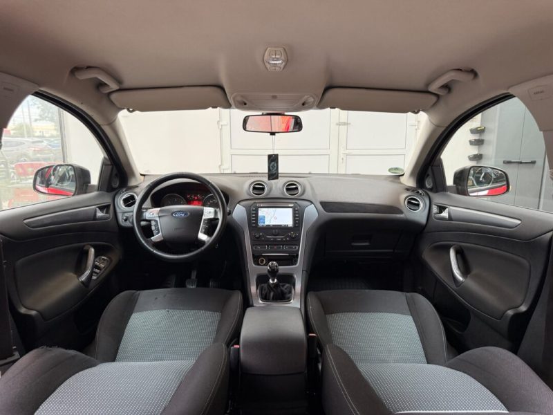 ford-mondeo-break-2013-12-gps-navi-clima-auto