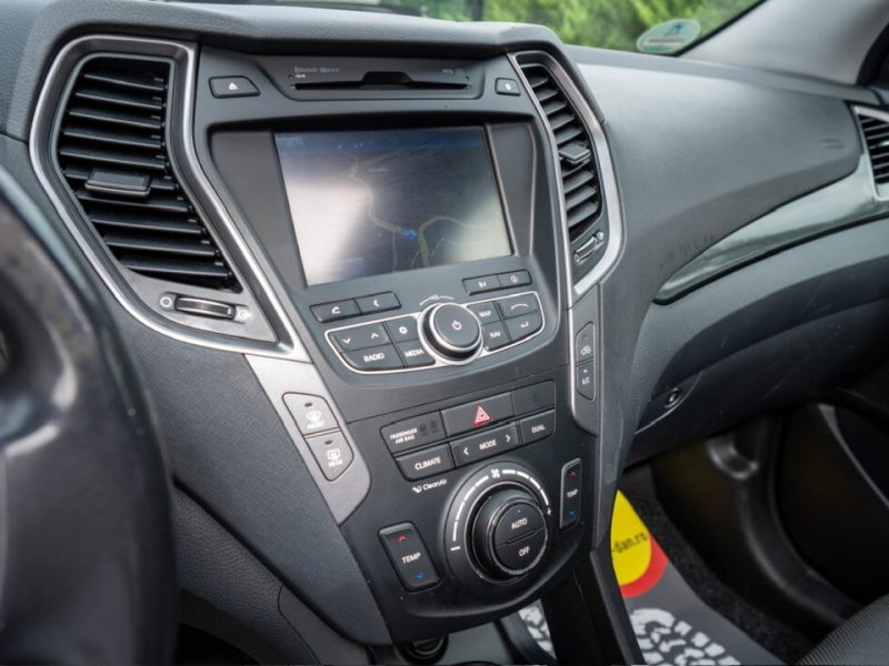 hyundai-santa-fe-2015-2-2crdi-197cp-navi-led-awd-209-000-km