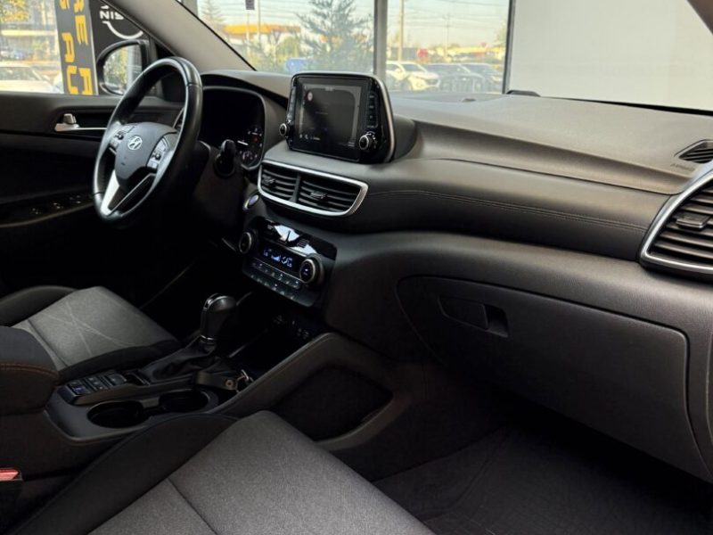 hyundai-tucson-2019-11-gps-navi-led-camera