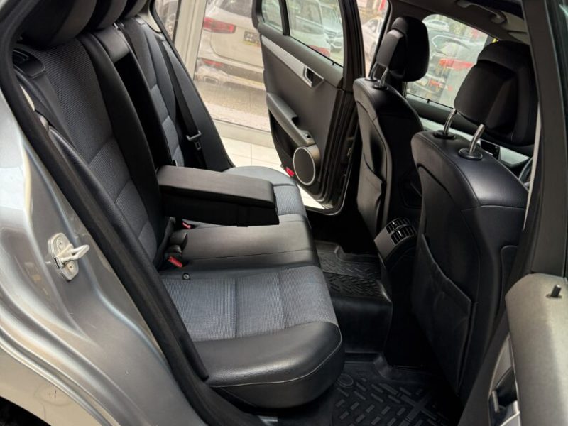 mercedes-c-classe-200d-break-2008-navi-gps-clima-auto