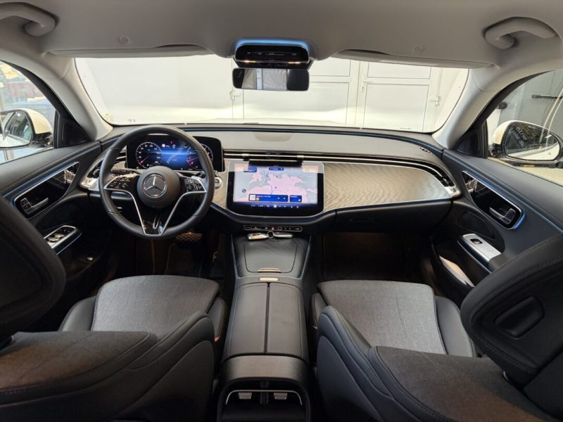 mercedes-e-classe-avangard-2025-11-digital-navi-led-camera
