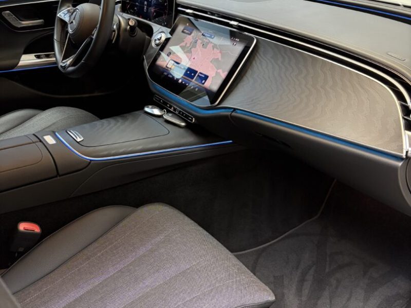 mercedes-e-classe-avangard-2025-11-digital-navi-led-camera