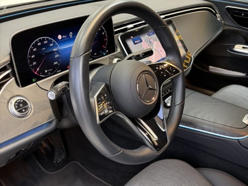 mercedes-e-classe-avangard-2025-11-digital-navi-led-camera