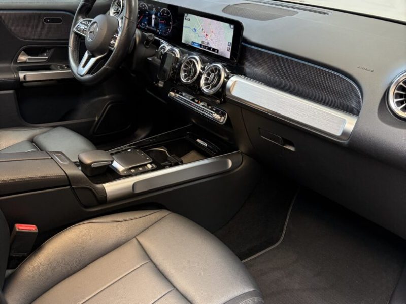 mercedes-glb-avangard-2022-06-pano-navi-led-camera-7-locuri