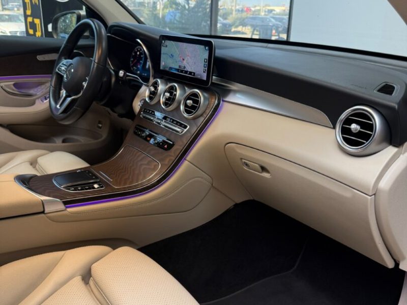 mercedes-glc-300e-4matic-2020-11-virtual-navi-led-camera-pano