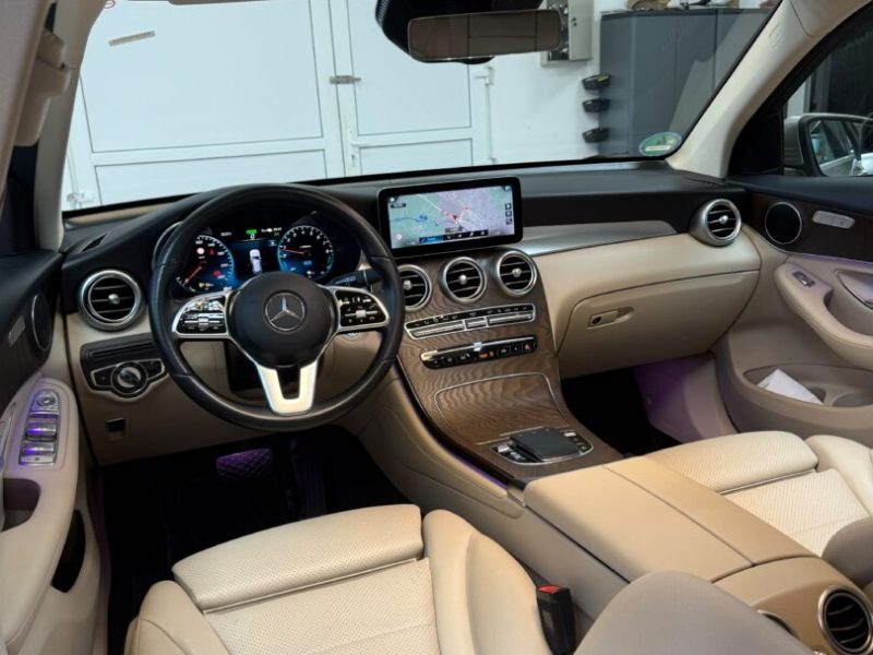 mercedes-glc-300e-4matic-2020-11-virtual-navi-led-camera-pano
