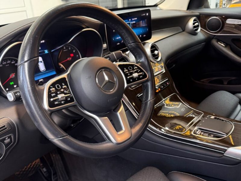 mercedes-glc-300e-4matic-2021-08-gps-navi-led-camera