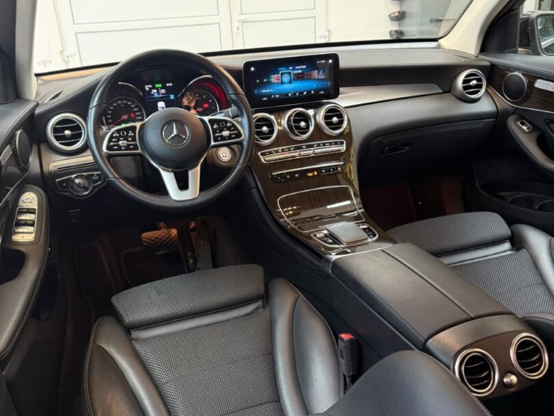 mercedes-glc-300e-4matic-2021-08-gps-navi-led-camera