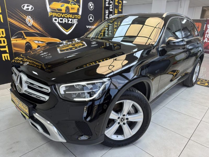 mercedes-glc-300e-4matic-2021-08-gps-navi-led-camera