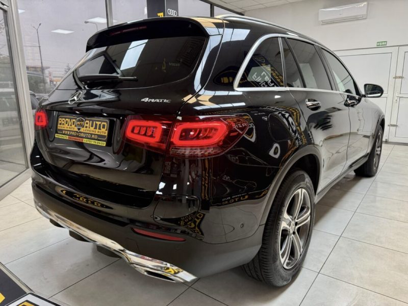 mercedes-glc-300e-4matic-2021-11-digital-navi-led-camera