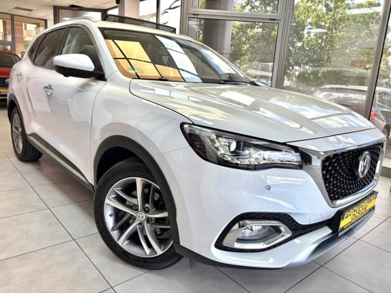mg-ehs-phev-hybrid-2022-12-virtual-navi-led-camera-pano-91-000-km
