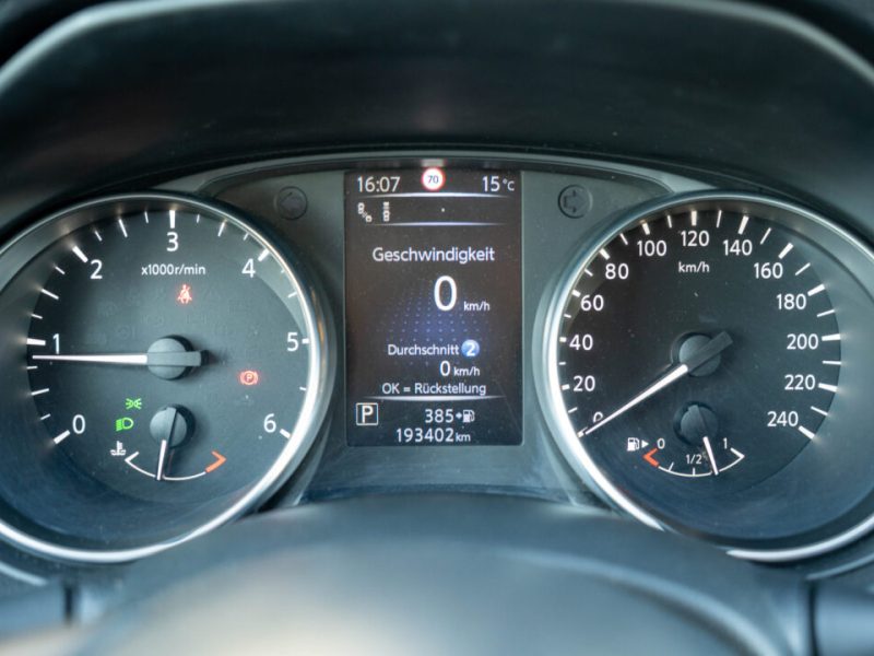 nissan-qashqai-2018-1-6-dci-136cp-navi-led-automat-193-000-km