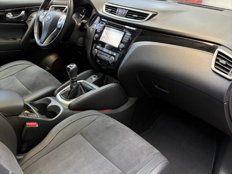 nissan-qashqai-tekna-2016-10-navi-led-pano-camera-243-000-km
